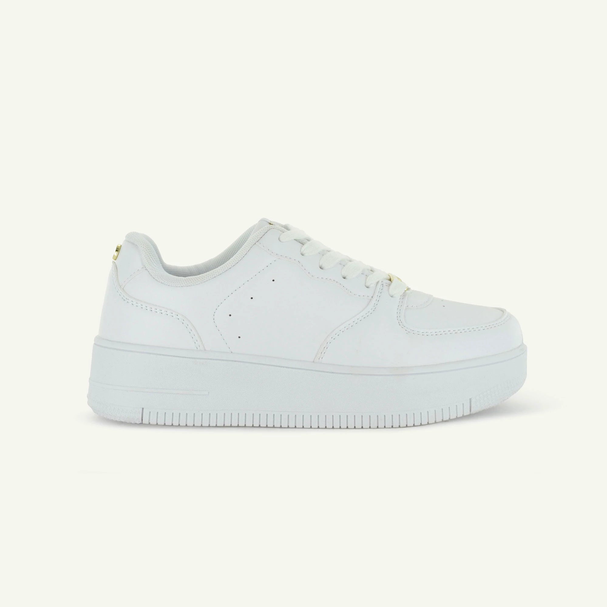 THE METRO: PLATFORM COURT SHOE - WHITE